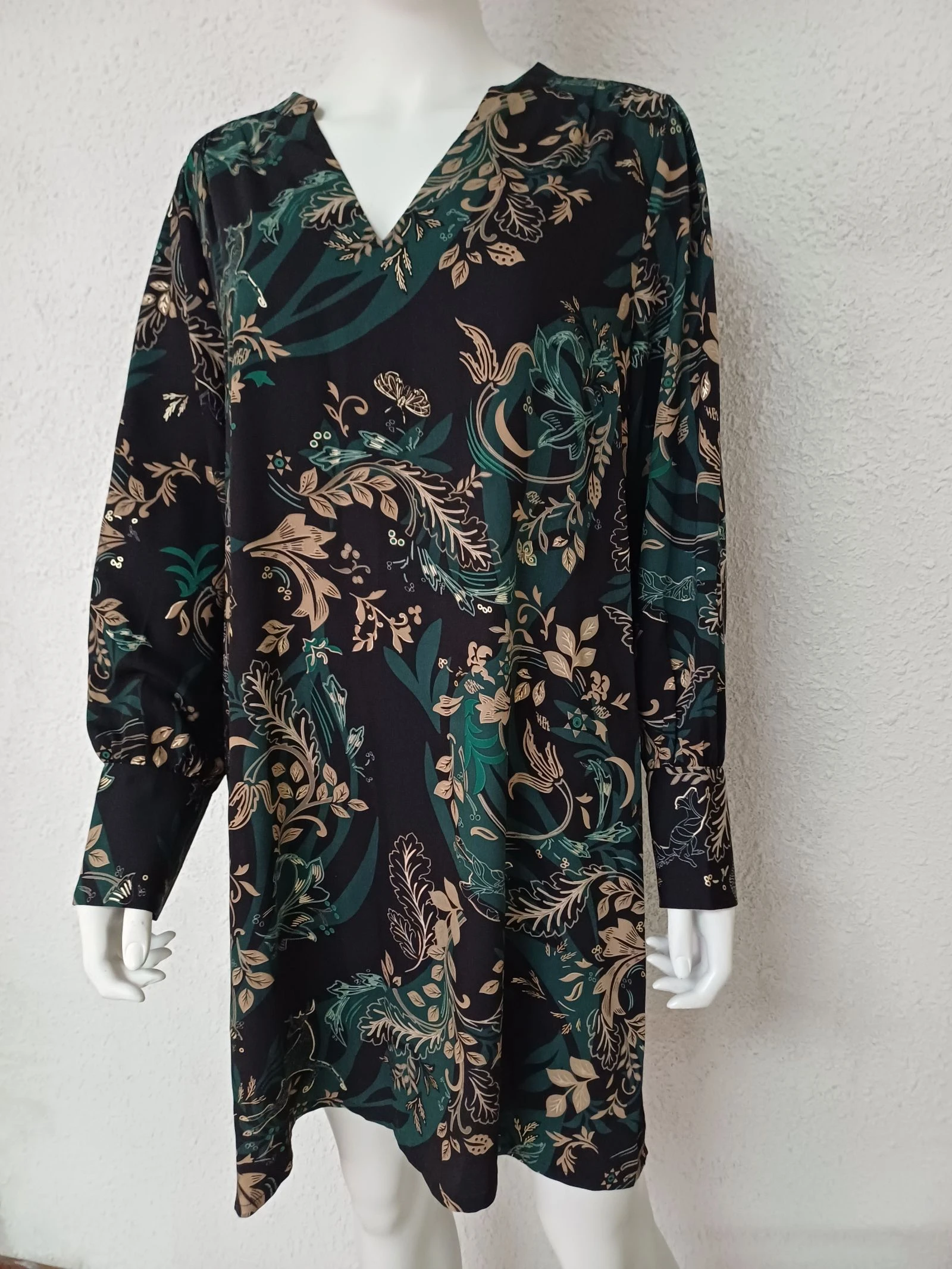 Vestido cache-cache fluido e confortável tamanho 38/40 cor preto com estampa – photo 2